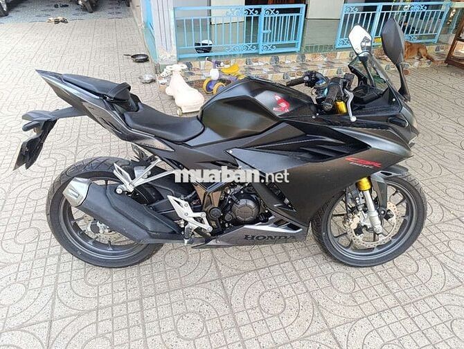Honda CBR150R 2022 Đen 8000 km
