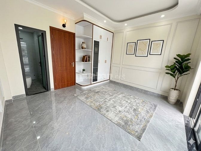 Bán nhà 5tầng Đường 40 Hiệp Bình Chánh - Sổ hoàn công- chỉ 8,7 tỷ