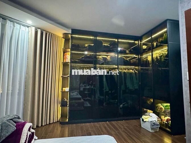 BÁN GẤP NHÀ NGỌC LÂM - LONG BIÊN, 4 TẦNG, NGÕ THÔNG, GIÁ HƠN 8 TỈ