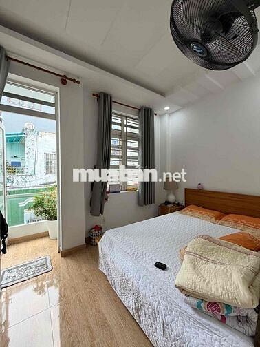 Hẻm xe hơi Phú Nhuận:42m2, nhà 5 Tầng, 4 Phòng ngủ, mới đẹp, giá giảm