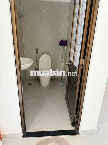 Cho thuê nhà 2pn hẻm xe hơi đường Nguyễn Hữu Tiến quận Tân Phú