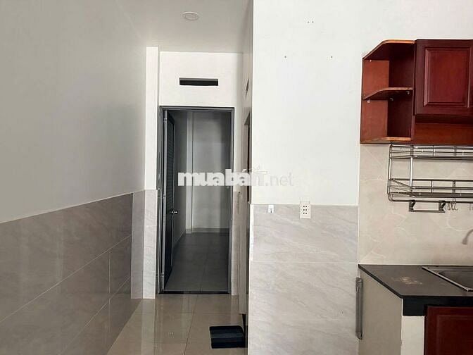 Cho thuê nhà 2pn hẻm xe hơi đường Nguyễn Hữu Tiến quận Tân Phú