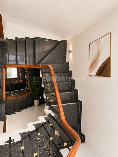 Bán nhà 5tầng Đường 40 Hiệp Bình Chánh - Sổ hoàn công- chỉ 8,7 tỷ
