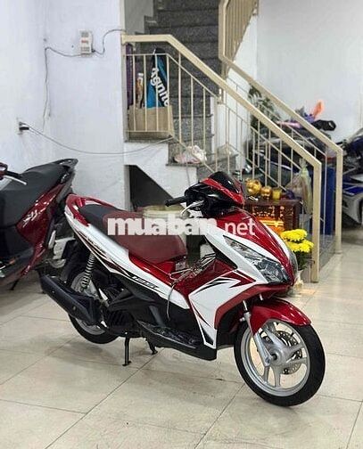 Honda Air Blade Đỏ Trắng Sport.BSTP.Xe chất lắm