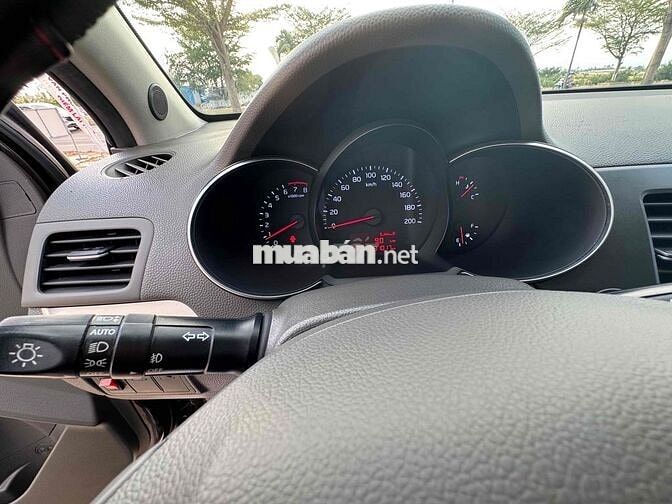 Kia Morning 2016 Si MT - 30000 km