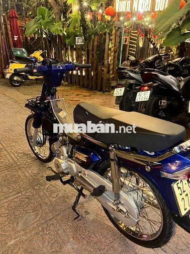 Honda Dream màu Xanh
