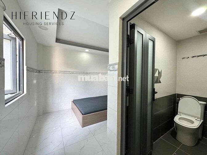 STUDIO CỬA SỔ LỚN - FULL NỘI THẤT MỚI KENG GẦN UEH CS B, QUA CHỈ 5P