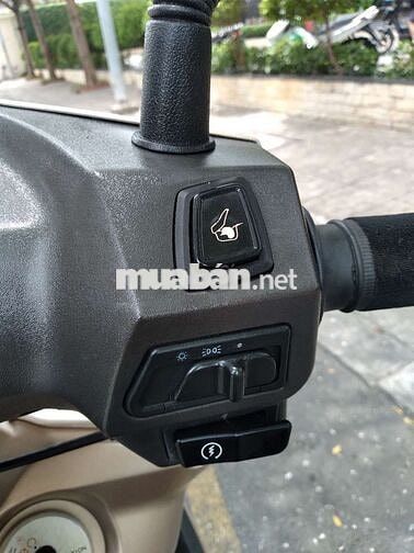 SYM Shark 170cc Vàng đồng như xe thùng
