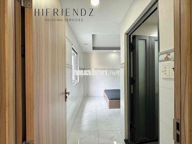 STUDIO CỬA SỔ LỚN - FULL NỘI THẤT MỚI KENG GẦN UEH CS B, QUA CHỈ 5P