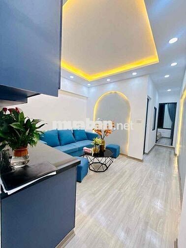 Tập thể Hồng Mai, 2 thoáng, nội thất đẹp, sát chợ, ở ngay