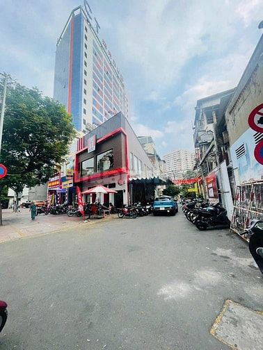 Bán nhà góc 2 mặt tiền 470 Lê Văn Sỹ Q3 DT:4.4x19m Đang có HĐ thuê 90t