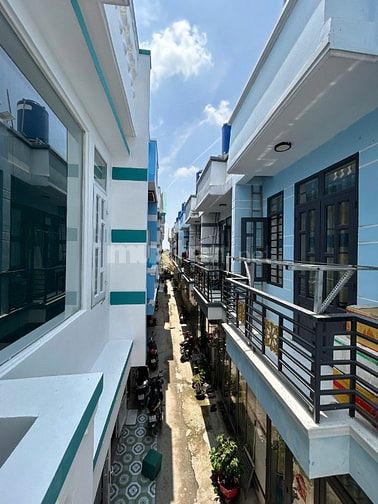 NHÀ 3PN KIÊN CỐ 700 TRIỆU SỞ HỮU NGAY 4X9M HẺM XE HƠI