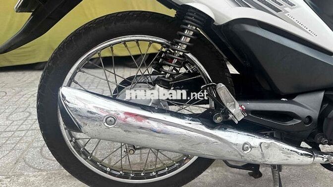 Honda Wave 50cc 2019 Trắng đen ( hỗ trợ góp )
