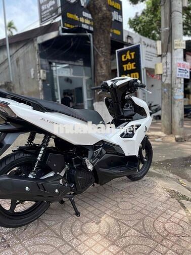 Honda AirBlade 125Fi 2021 Trắng đen