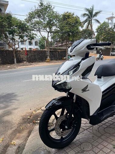 Honda AirBlade 125Fi 2021 Trắng đen