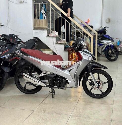 Honda Future 2017 Fi Bạc-Đo-Đen Sport.BSTp.