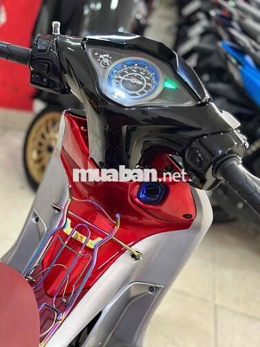 Honda Future 2017 Fi Bạc-Đo-Đen Sport.BSTp.