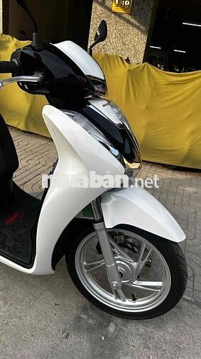 Honda SH 160 ABS 2025 Trắng đen ( hỗ trợ góp )