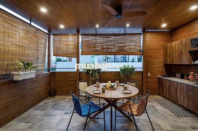 SIÊU PHẨM STUDIO GỖ SANG CHẢNH – NGAY XÔ VIẾT NGHỆ TĨNH .