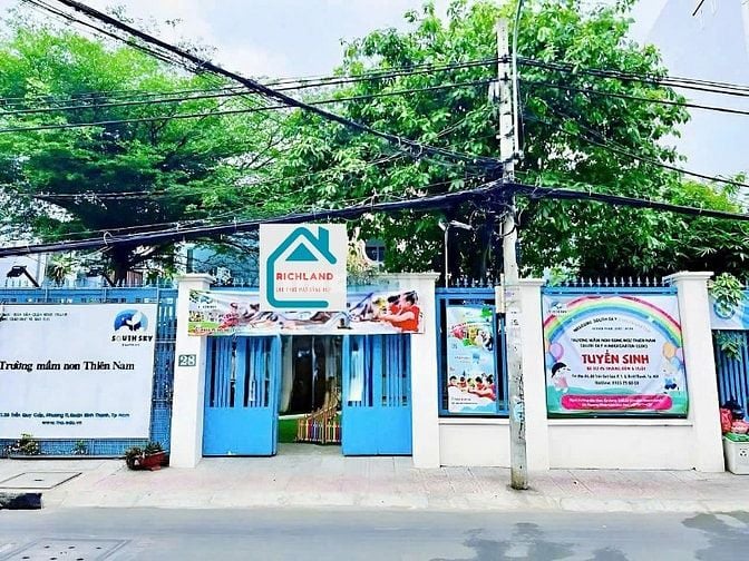 Cho Thuê Biệt Thự Mặt Tiền Trần Quý Cáp, P11,Bình Thạnh_DT:19m x 28m