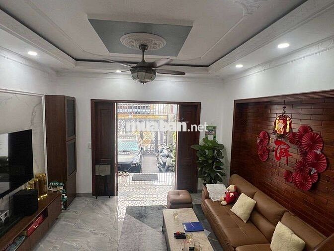 BIỆT THỰ MẶT TIỀN - NỘI THẤT GỖ CAO CẤP - 5PN MASTER - 5x23M - 3TẦNG
