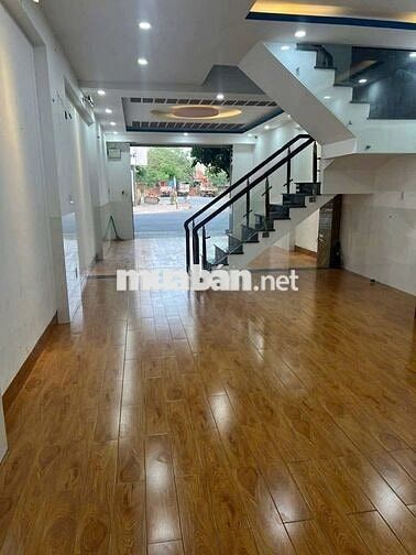 Nhà 1 trệt 2 lầu dt 80m2 tân đông hiệp, dĩ an