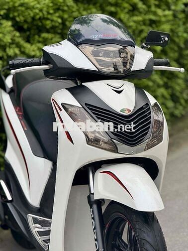 Honda SH125 CBS Form Ý Trắng 2015