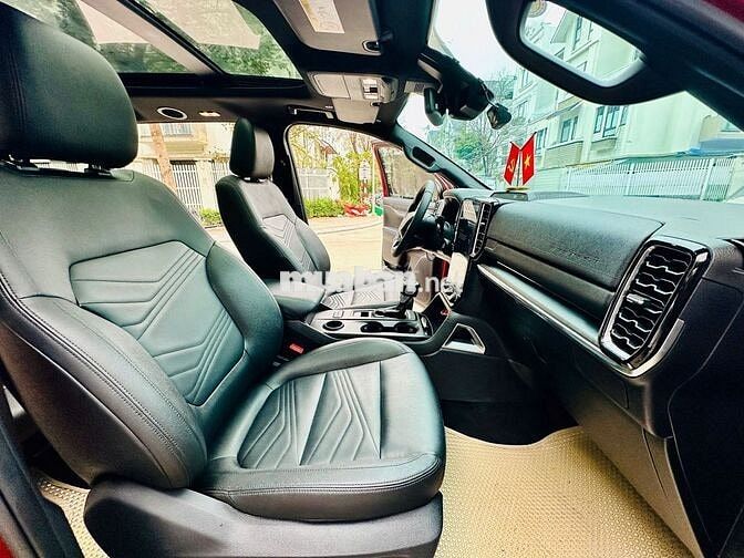Ford Everest Titanium 4x2 2023 Đỏ
