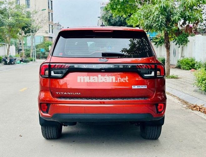 Ford Everest Titanium 4x2 2023 Đỏ