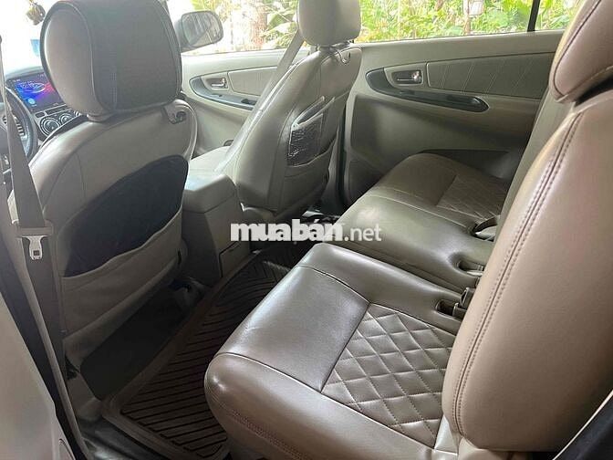 Toyota Innova 2014 Vàng cát
