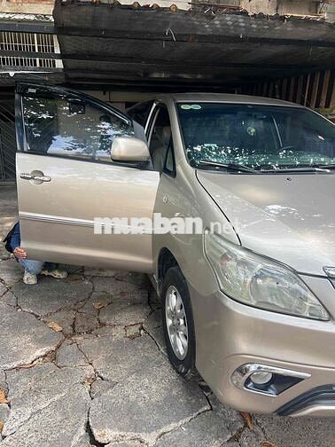 Toyota Innova 2014 Vàng cát