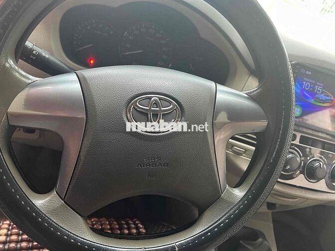 Toyota Innova 2014 Vàng cát