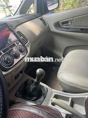 Toyota Innova 2014 Vàng cát