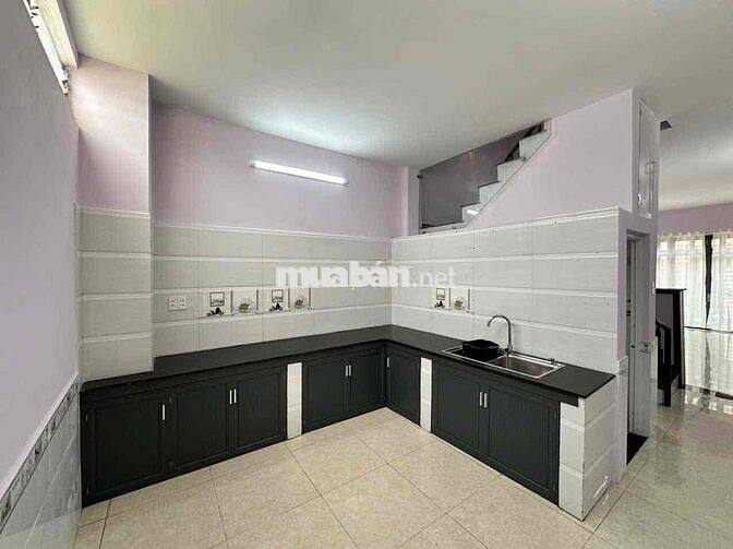 Cho thuê nguyên căn 1 trệt lầu sân thượng hẻm SẠCH Ô tô,Trường Thọ