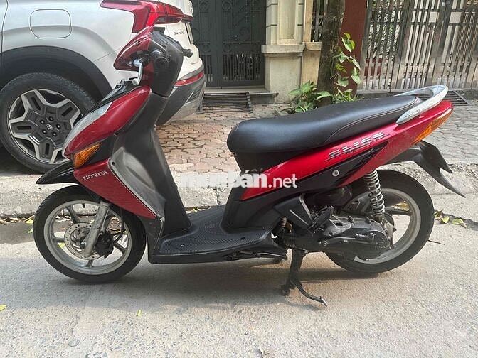 Honda Click màu Đỏ