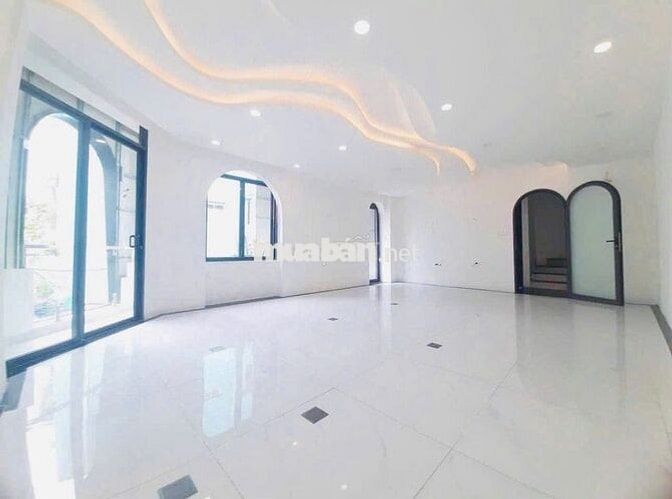 SIÊU PHẨM GÓC - 74D Trương Quốc Dung, P.10, Phú Nhuận, CÓ THANG MÁY