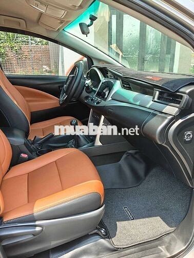 Toyota Innova 2019 Nâu vàng bs hà nội chính chủ