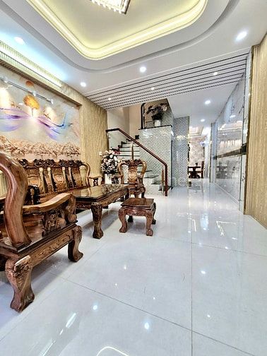 Có Thang máy, Hẻm oto thông, Nhà 4 tầng Phạm Văn Chiêu, nhỉnh 8 tỷ
