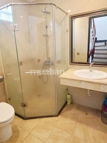 Chính chủ bán nhà Hồng Tiến - Lâm Du - Long Biên. DT : 32m2 * 5 tầng