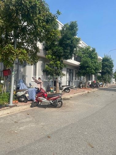 [CHÍNH CHỦ BÁN] 600M2(20X30) ĐẤT MẶT TIỀN ĐƯỜNG NHỰA 18M. LIỀN KỀ TP.M