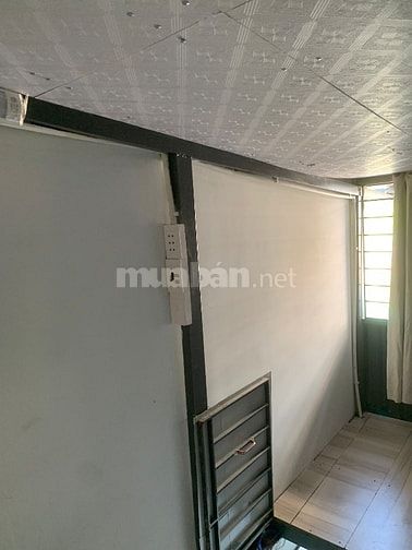 Phòng nhỏ gọn gác suốt Hồ văn Long