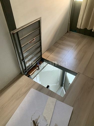 Phòng nhỏ gọn gác suốt Hồ văn Long