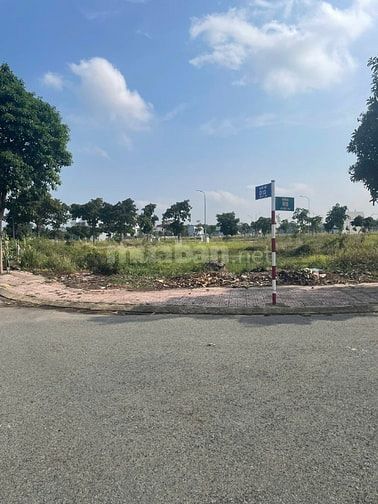 [CHÍNH CHỦ BÁN] 600M2(20X30) ĐẤT MẶT TIỀN ĐƯỜNG NHỰA 18M. LIỀN KỀ TP.M