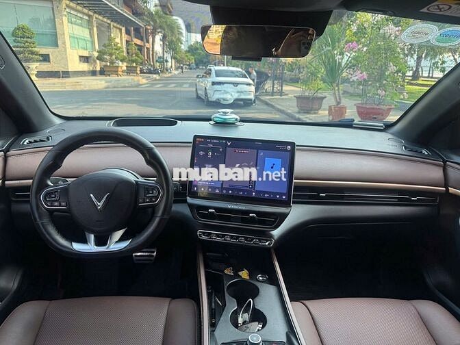 Vinfast VF6 Plus 2023 - Màu Xám - 5v8km - Mua pin