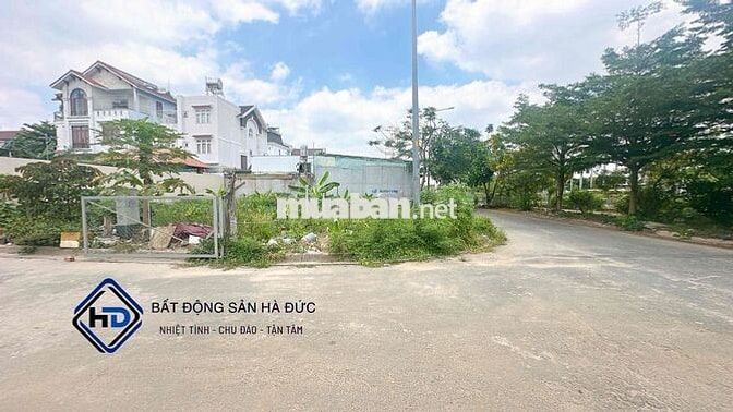 Đất biệt thự 10x20 view sông góc 2 mặt tiền thoáng mát