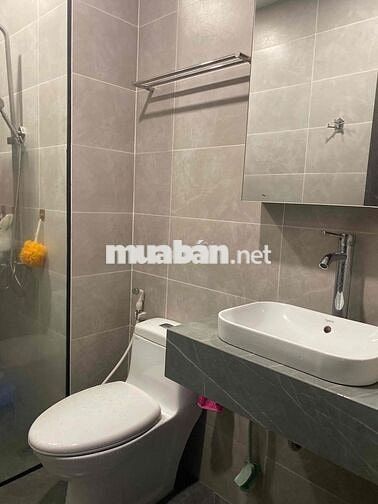 Nhà đẹp Tân Phú, gần chợ, dọn vào ở ngay