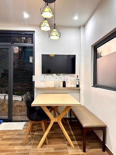 CHO THUÊ CĂN HỘ 1 TRỆT 1 LẦU FULL NỘI THẤT VIEW ĐỒI THÔNG Đ. NGÔ QUYỀN