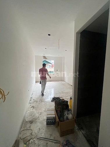 Bán Nhà Dòng Tiền Lô Góc Ngã Tư Sở 7 Tầng 18 Phòng Khép Kín 10M Ra Phố