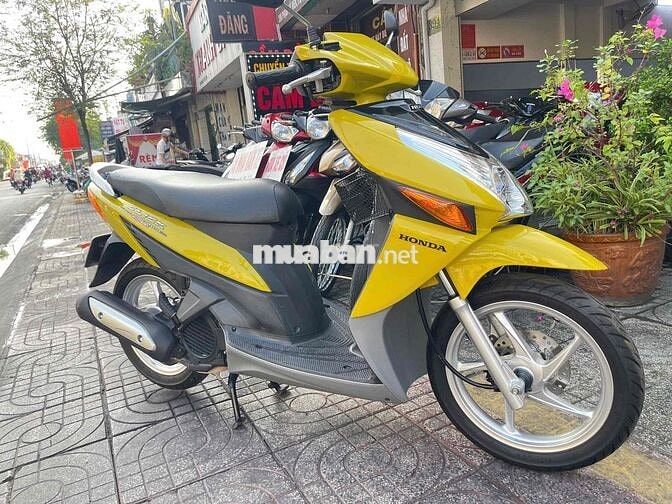 Honda Click 110 màu Vàng bstp