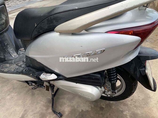 Honda Lead Bạc
